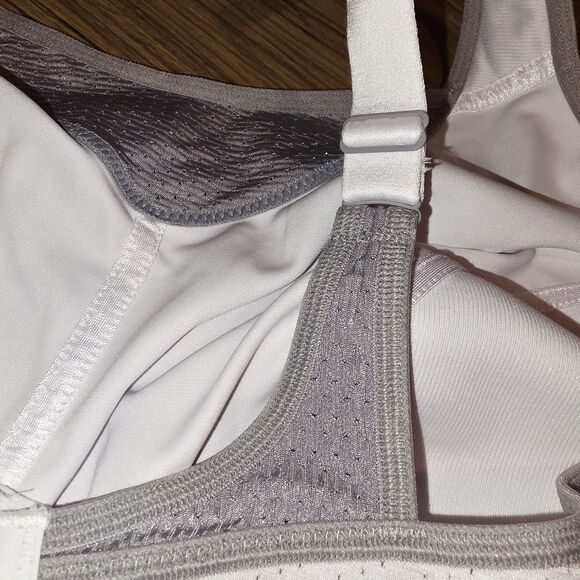 GLAMORISE SPORT Sz 50G NWOT Plus Size MagicLift White Gray Sports Bra Wireless - Picture 8 of 12
